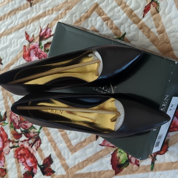 Ralph Lauren Black heels. - Picture 2 of 5